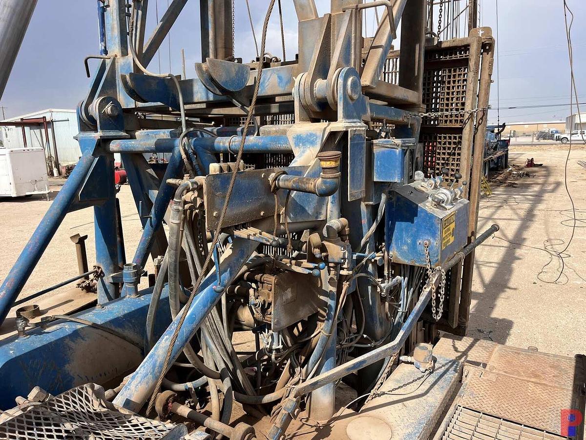 Used 2006 RG 550 6-AXLE WELL SERVICE WORKOVER RIG