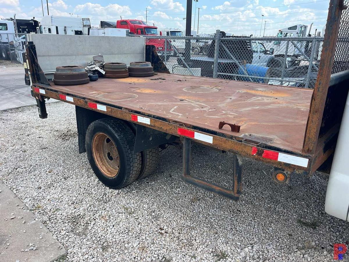 Used 2011 FORD F-550 XL SUPER DUTY FLATBED PICKUP (INOP)