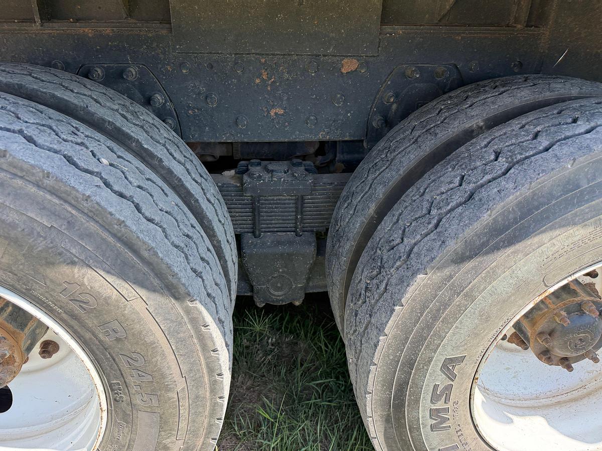 Used 2007 INTERNATIONAL PAYSTAR 5600I T/A 50-TON WINCH BED TRUCK