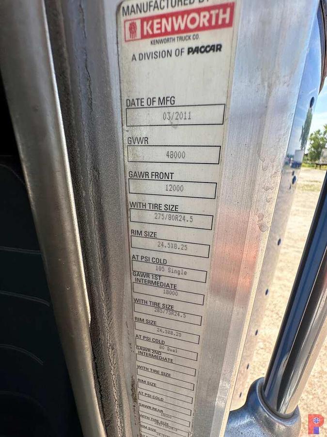 Used 2012 KENWORTH T 660 T/A SLEEPER TRUCK