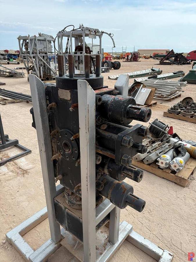 Used VANOIL EQUIPMENT 3-1/16” 10K PSI QUAD HYDRAULIC BOP