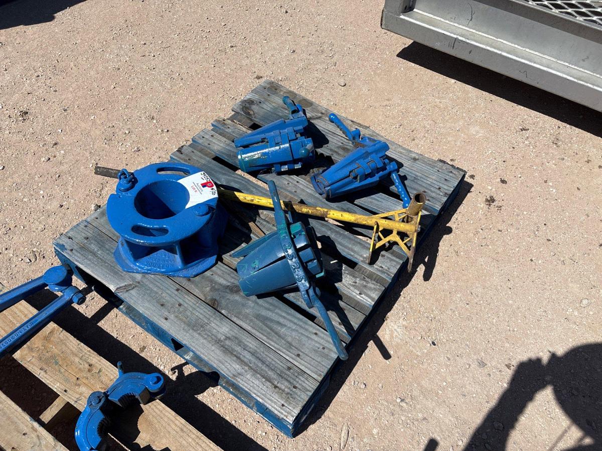 Used Pallet w/ (1) 3-1/2” split slip bowl, (2) 3-1/2” TS-100 slips, 5-1/2” ortco slips, & (1) pipe jack