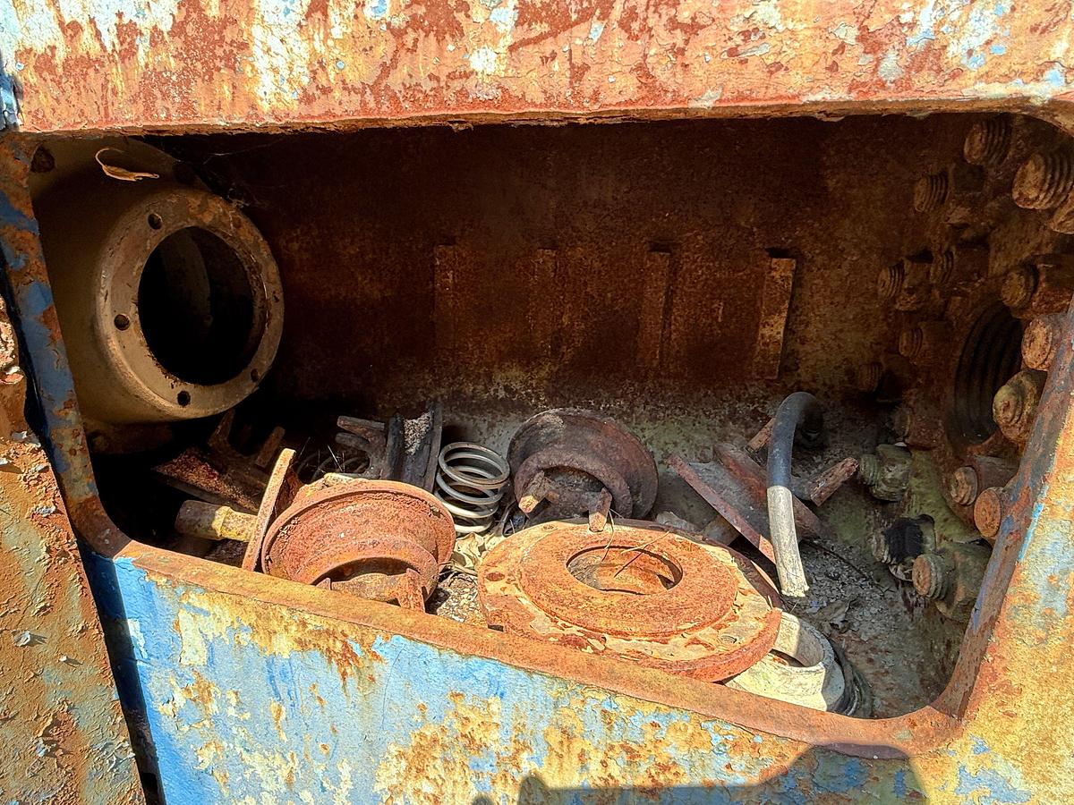 Used CONTINENTAL EMSCO C-375 DUPLEX MUD PUMP P/B CATERPILLAR 3408 DITA, SKIDDED