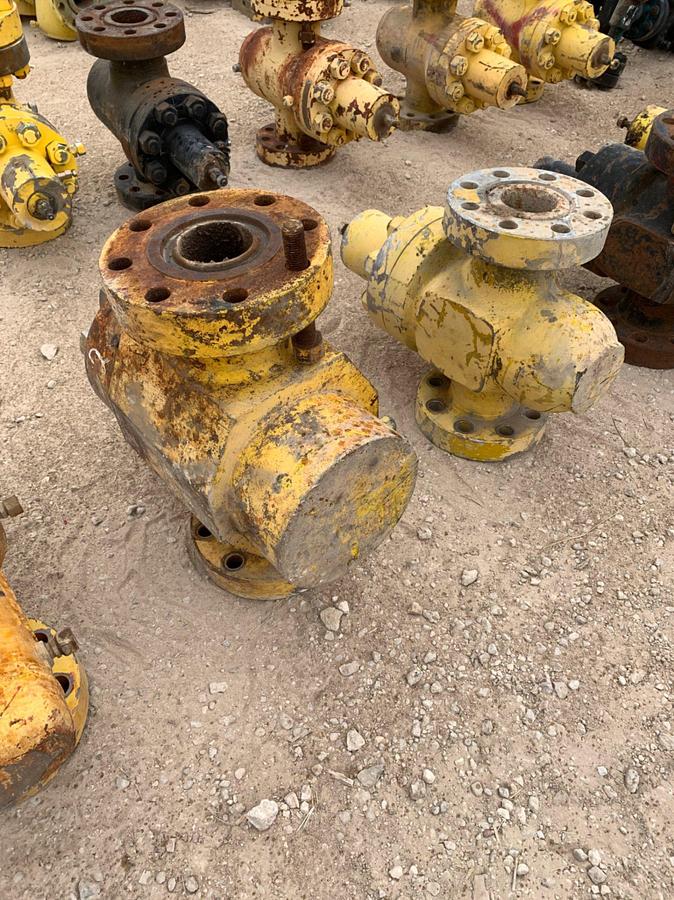 Used (7) 4” 5k Manual Gate Valves