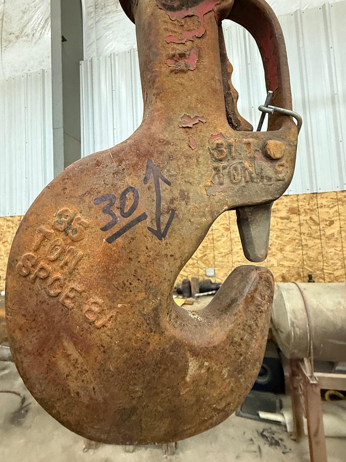 Used (2)- (1) OIL COUNTRY 35 TON & (1) 30 TON ROD HOOK & CLEVIS