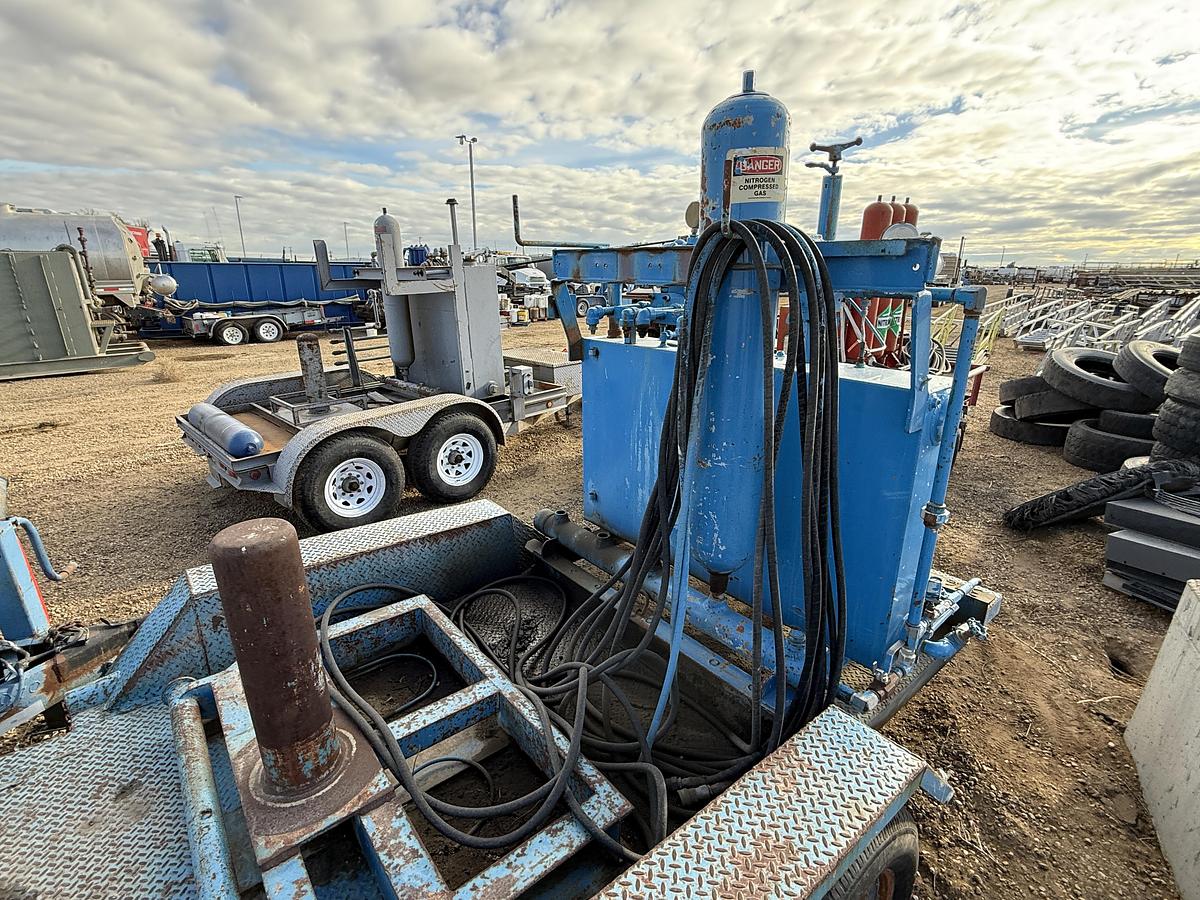 Used 10’ T/A 2-STATION BUMPER PULL ACCUMULATOR TRAILER
