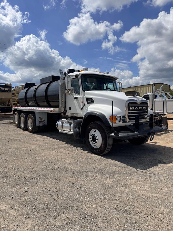 Used 2007 MACK CV713 TRI-DRIVE DAYCAB VACUUM TRUCK
