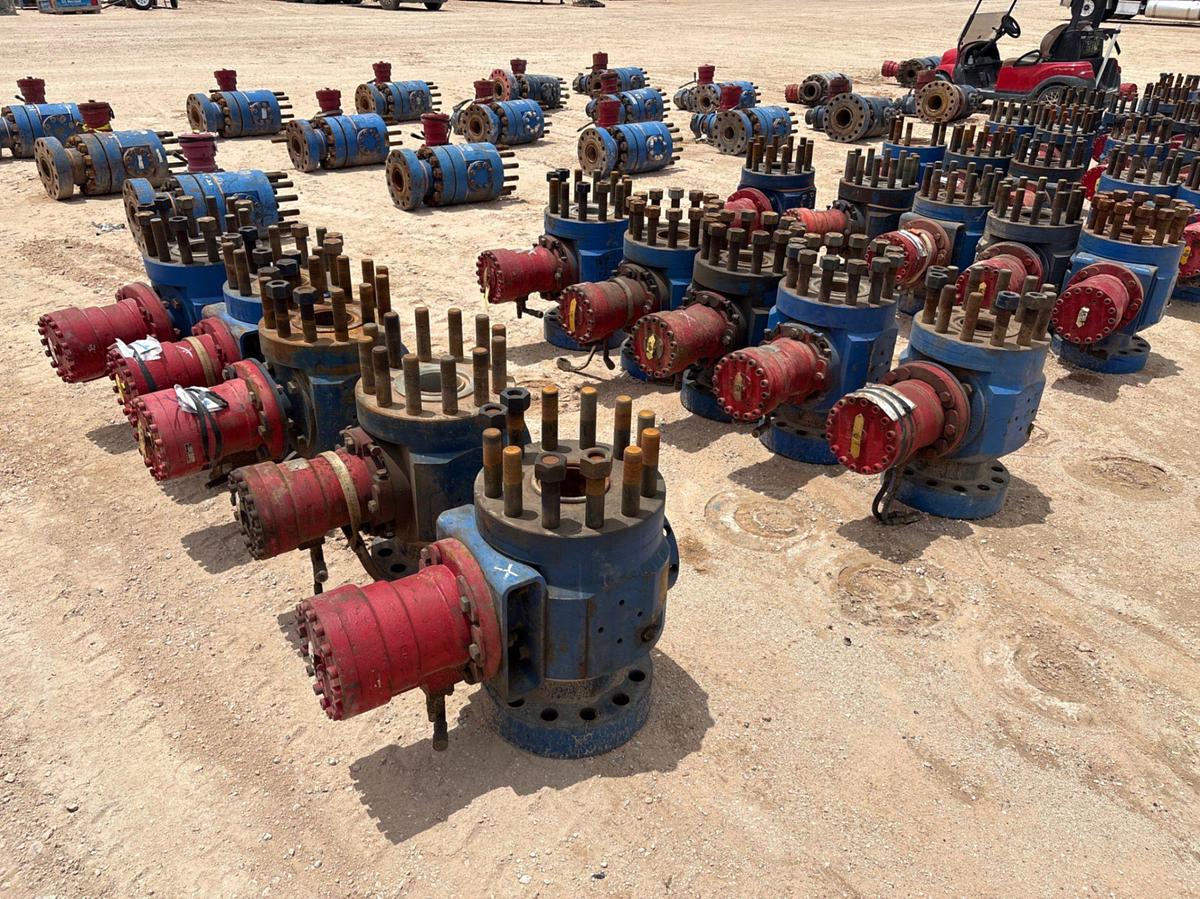 Used (10x$) 5” 15k hydraulic ball valves