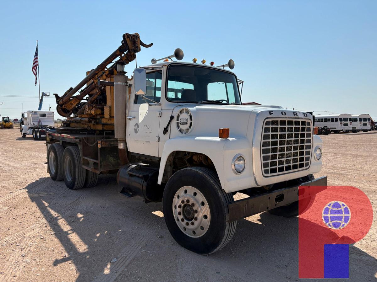 Used TEXOMA 330 PRESSURE DIGGER MTD ON 1983 FORD LT9000 T/A DAYCAB TRUCK