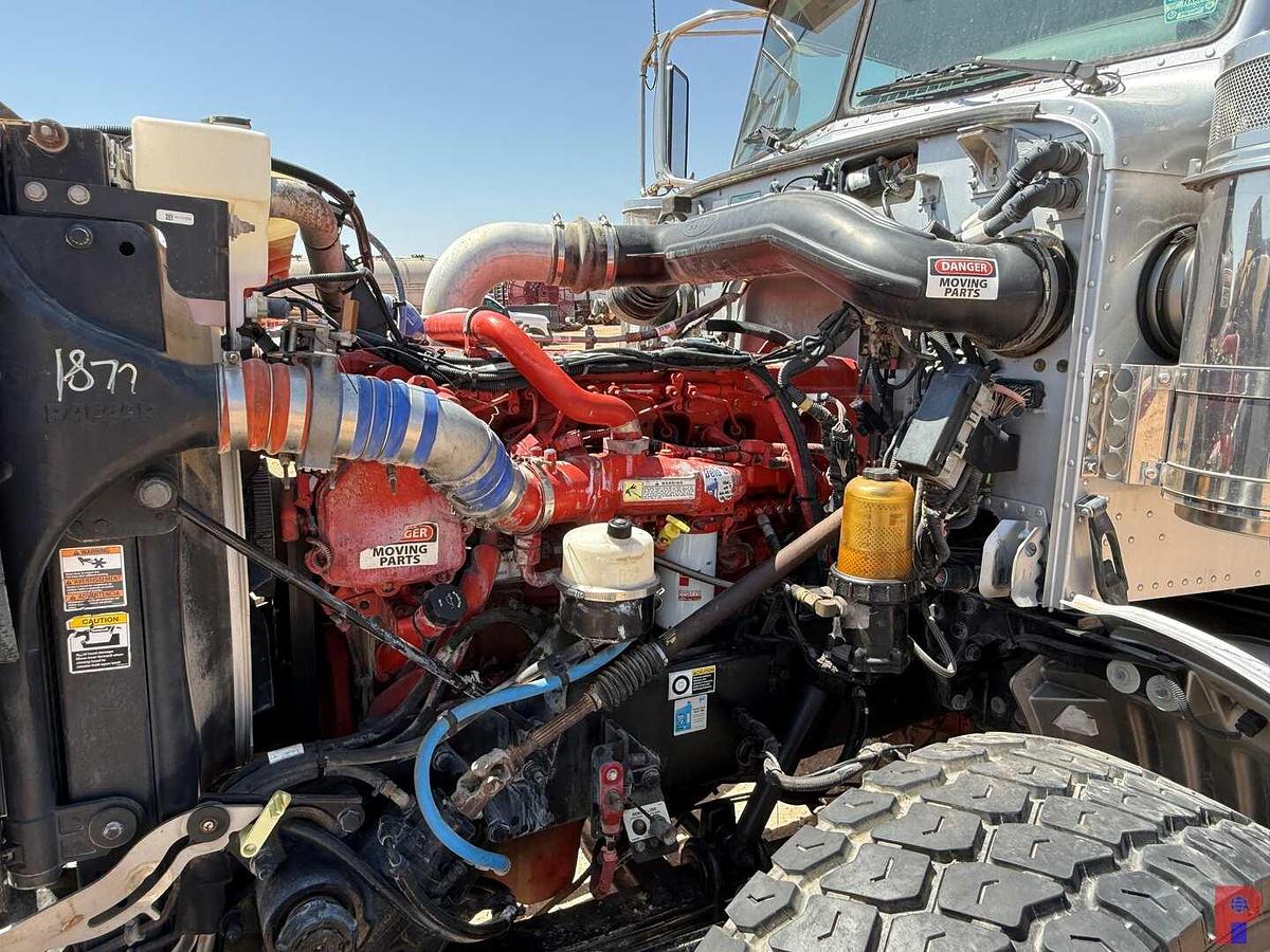 Used 2015 PETERBILT 367 TRI-DRIVE COIL TUBING HAUL TRUCK