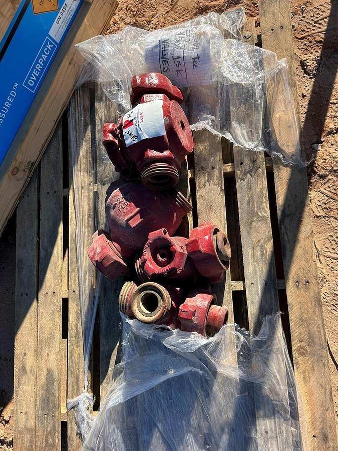 Used (4) (1)-SPM 2” 1502 15K PSI TEES (3)-SPM 2” 1502 15K PSI PLUG VALVES