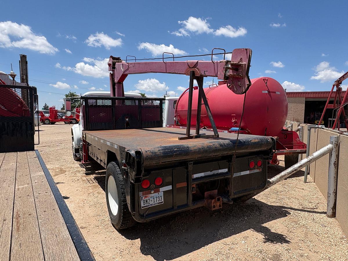 Used 1998 INTERNATIONAL 4900 S/A DAYCAB 5-TON CRANE TRUCK