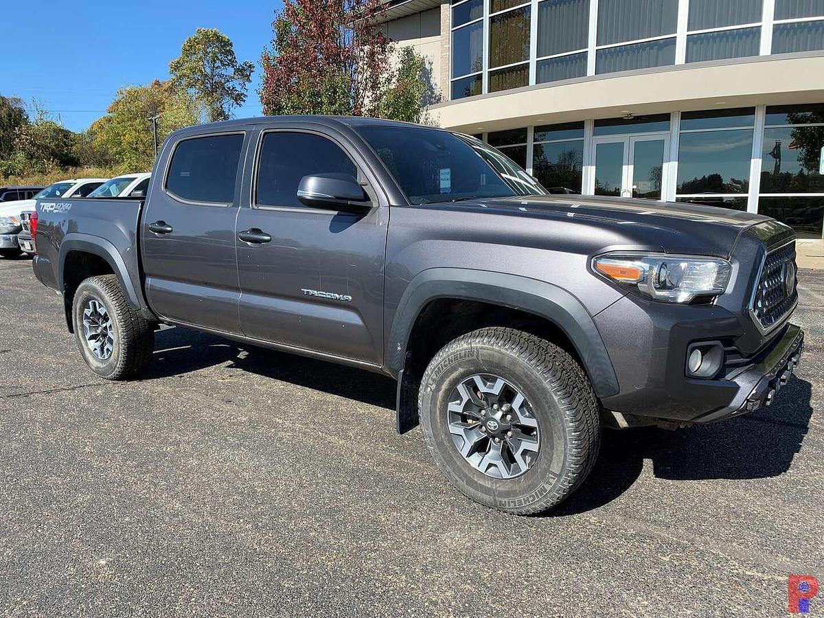 Used 2018 TOYOTA TACOMA TRD 4X4 OFFROAD CREW CAB PICKUP