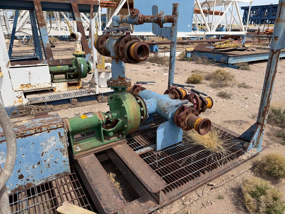 Used Mission 5x6R Cent Pump p/b CAT 6cyl. Diesel engine