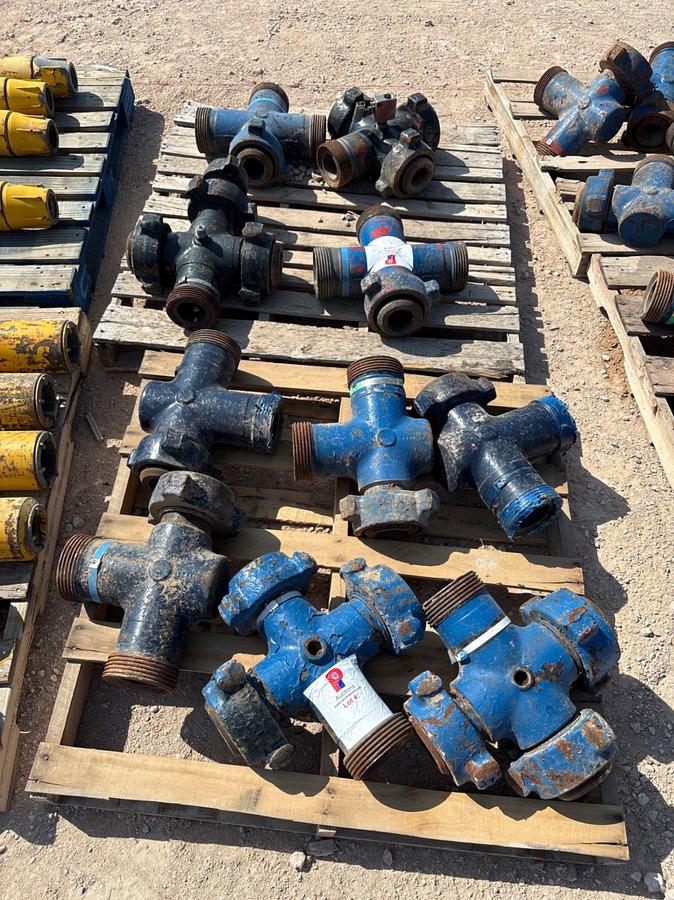 Used (10x$) 3” 1502 “T” fittings & 4-Way fittings