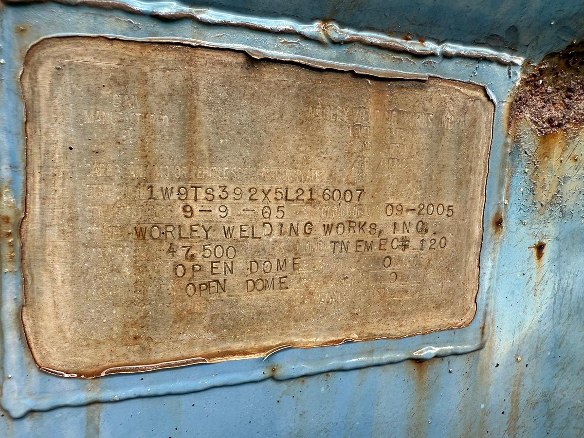 Used 2005 WORLEY WELDING WORKS 5,000 GAL 3-COMP ACID TRANSPORT TRAILER