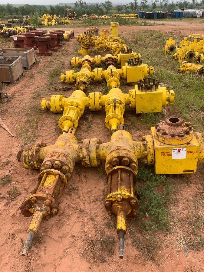 Used (8) 4-1/16 10k Studded Fluid Crosses w/ (16) 4-1/16 10k Gate Valves