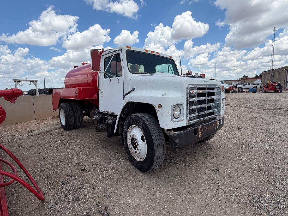 Used 1987 INTERNATIONAL 1954 S/A DAYCAB VACUUM TRUCK
