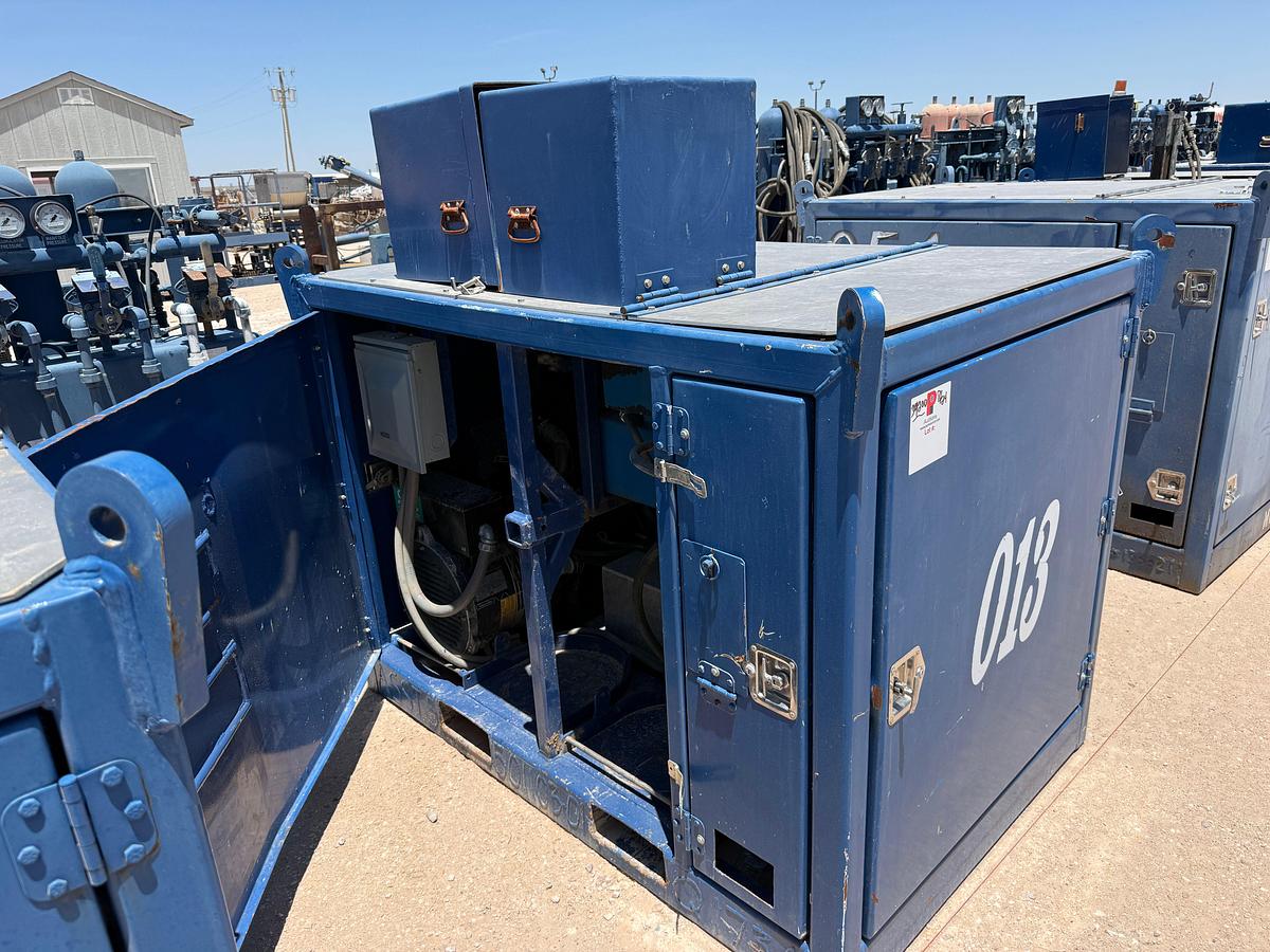 Used SELF CONTAINED 20K WP GREASE INJECTION UNIT COMBO P/B 8.4-KW ISUZU DIESEL GENERATOR