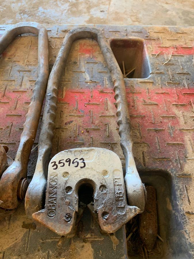 Used (2) 3/4 OBANNOn Plate Type 25 Ton Rod Elevators