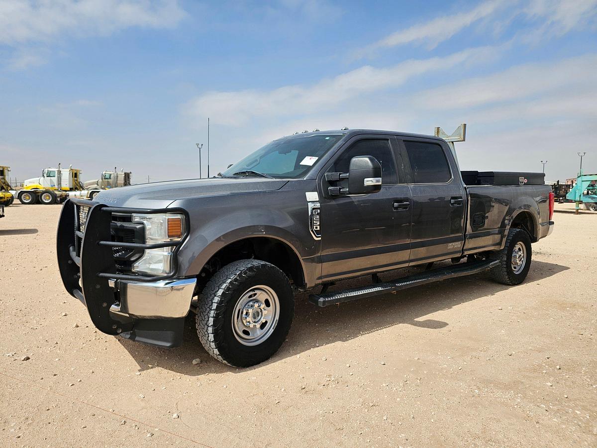 Used 2022 FORD F-250 SUPER DUTY CREW CAB PICKUP TRUCK