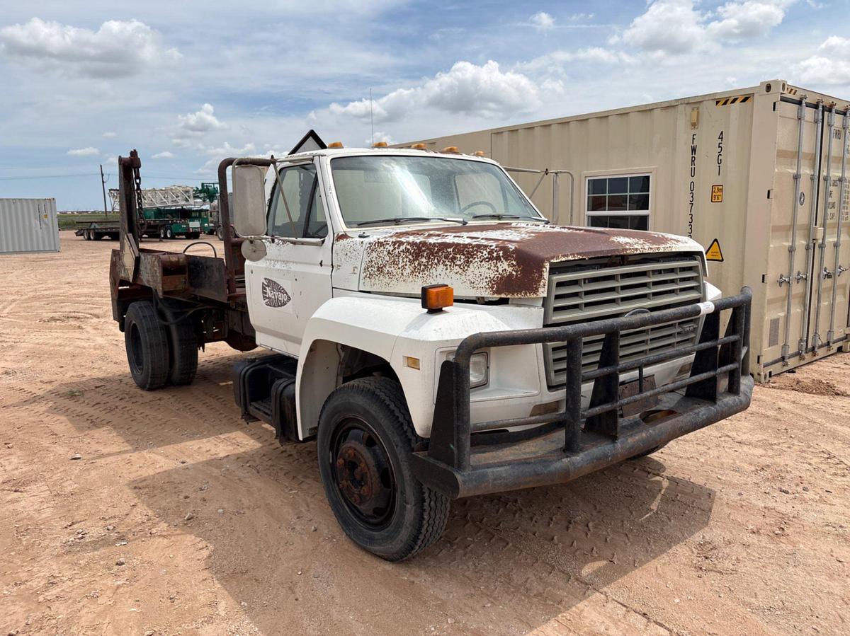 Used 1989 FORD F-600 SINGLE CAB LOAD-LUGGER FLATBED TRUCK
