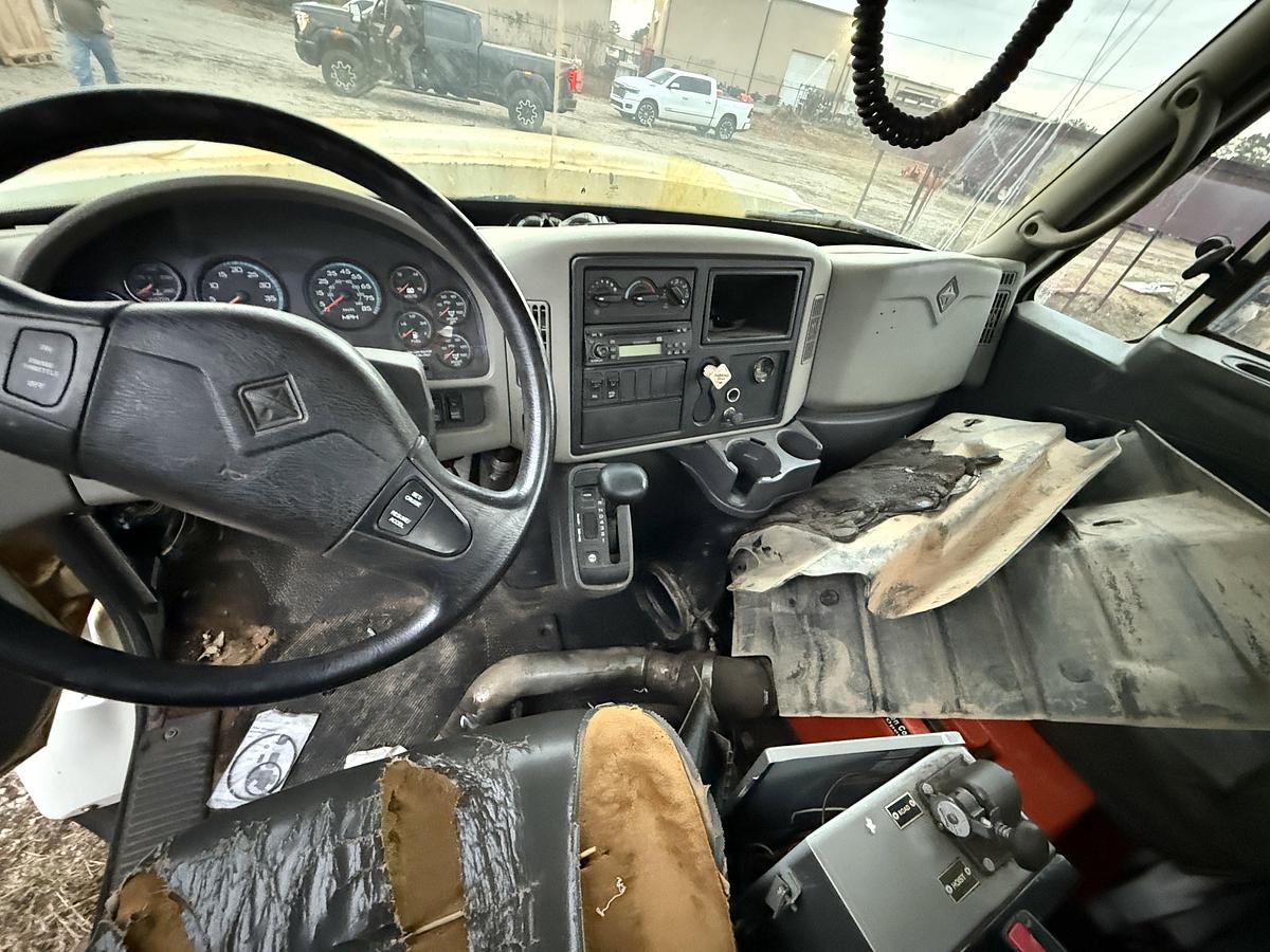 Used WATSON HOPPER GX SWAB RIG MTD ON 2009 INTERNATIONAL WORKSTAR 7500 T/A TRUCK