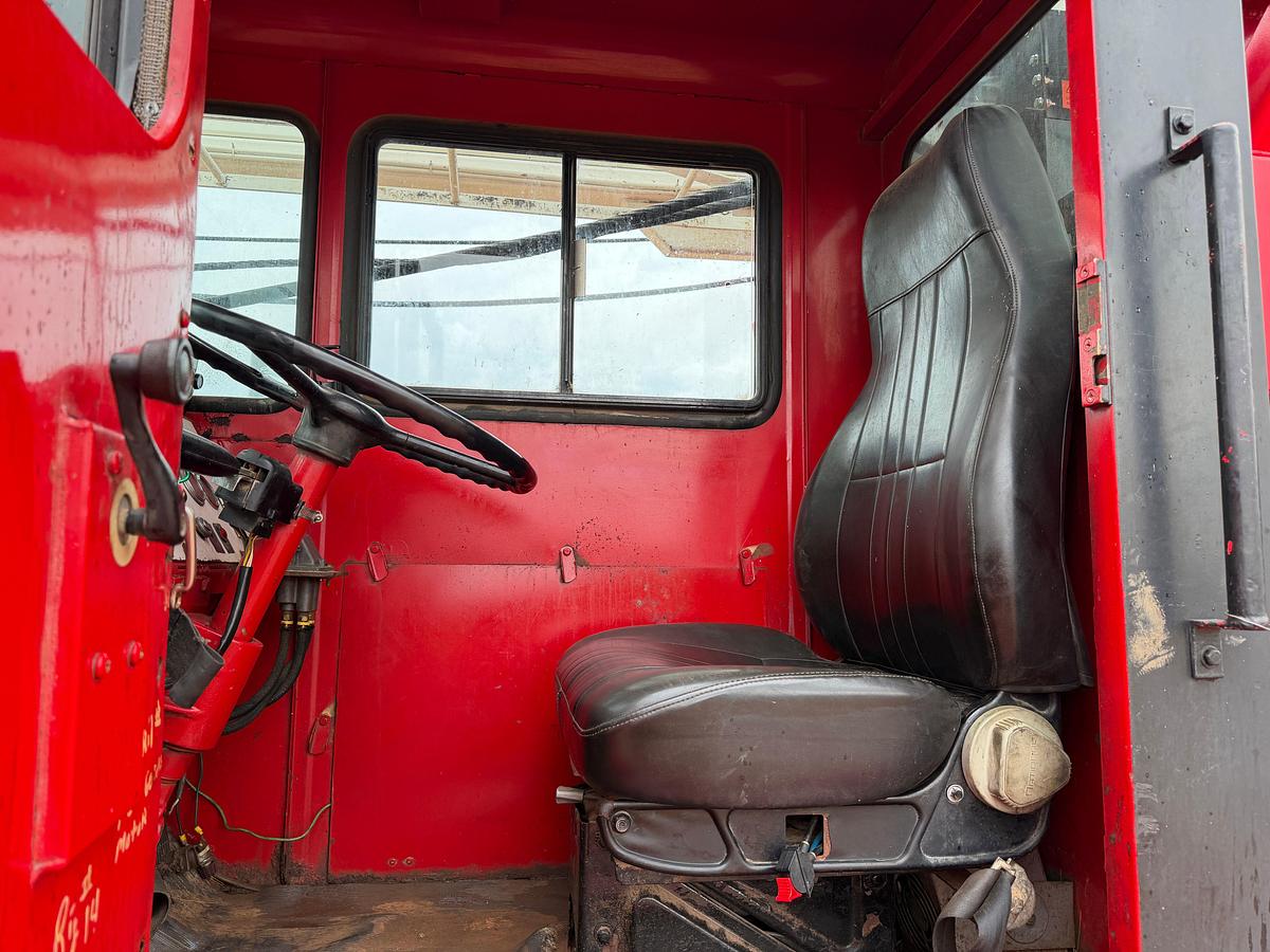 Used 1985 Taylor 550 Well Service Rig, 104 x 250k Mast