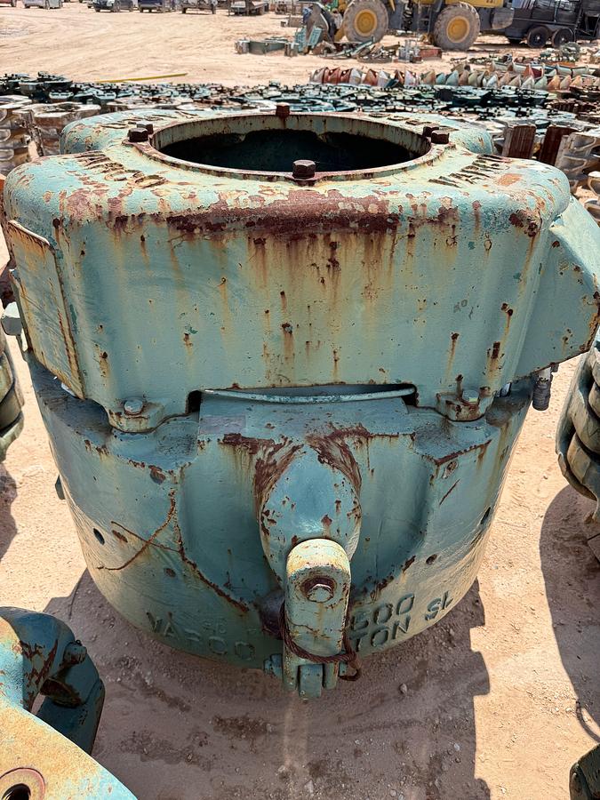 Used LOT W/ (1) VARCO 350-TON & (1) 500-TON SLIP TYPE SPIDER CASING ELEVATORS