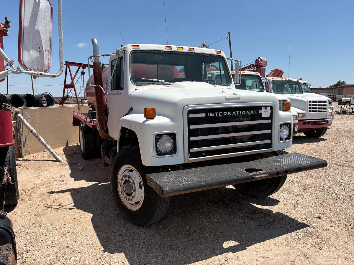 Used 1984 INTERNATIONAL 1954 S/A DAYCAB VACUUM TRUCK