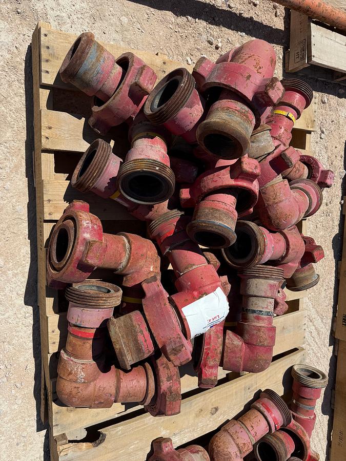 Used PALLET W/ (13) 3” FIG 1002 10K WP ELBOWS