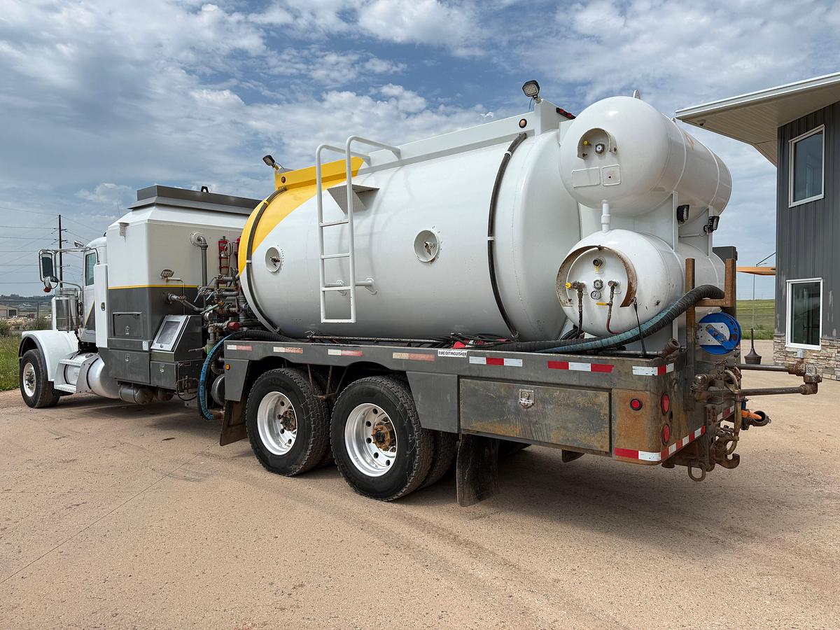 Used 2019 PETERBILT 389 T/A ENERGYFAB 5K WP HOT OIL TRUCK