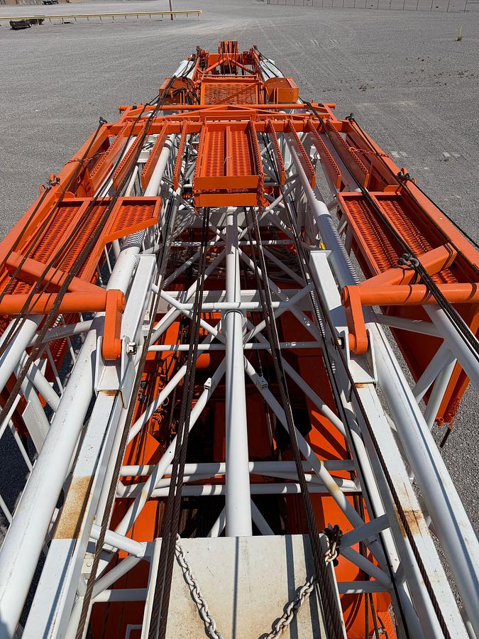 Used Refurbished 1981 FRANKS 1287/160 DTD-HT Well Service Rig (102x230k Mast)