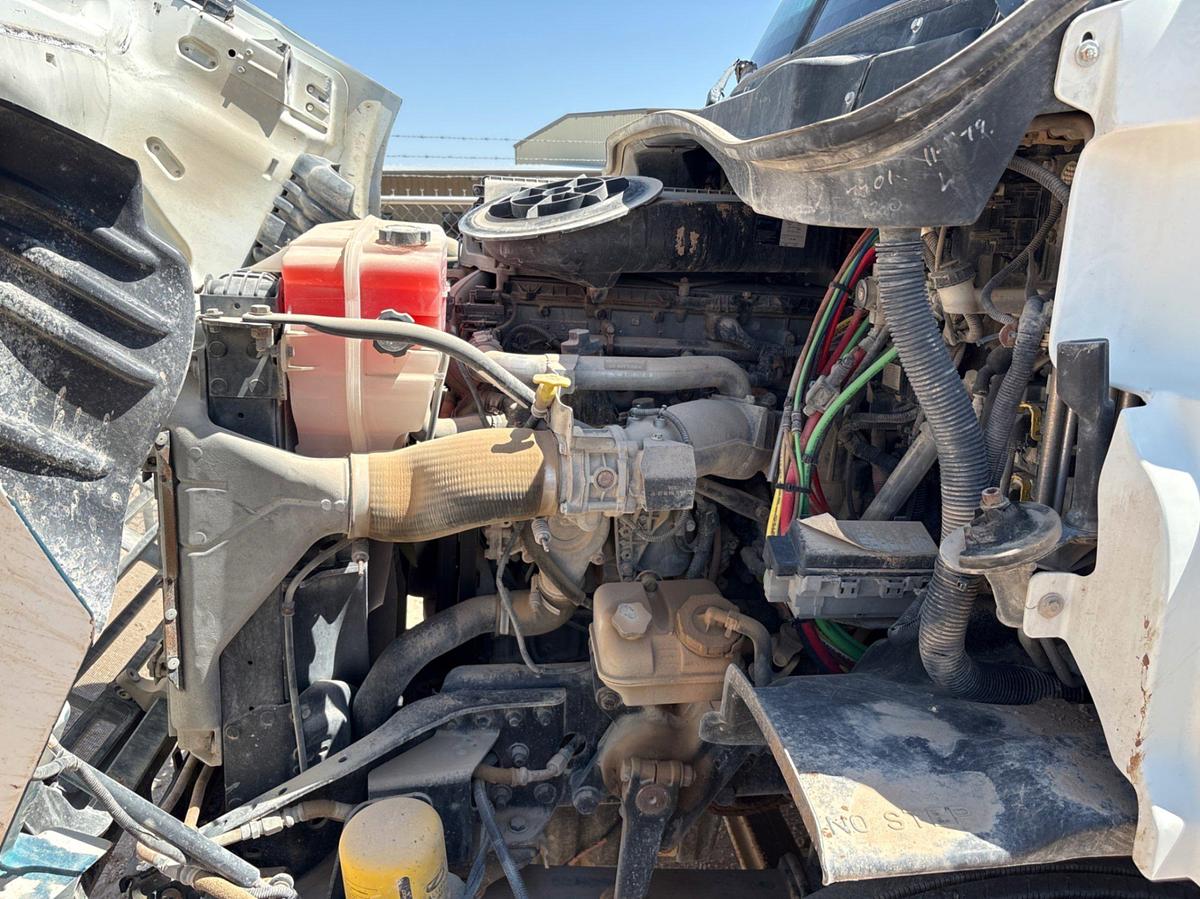 Used 2012 FREIGHTLINER CASCADIA T/A SLEEPER HAUL TRUCK