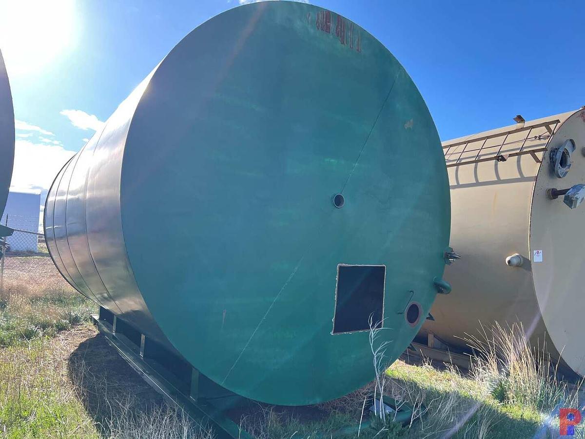 Used SKIDDED 12’DIAMETER X 20’H 400BBL VERTICAL STORAGE TANK