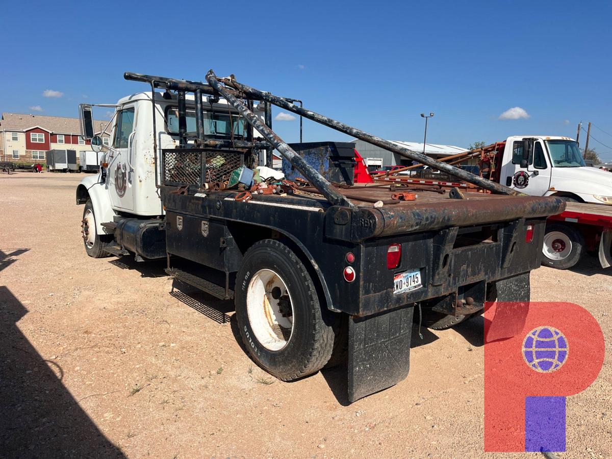 Used 2001 INTERNATIONAL 4700 S/A ROUSTABOUT TRUCK