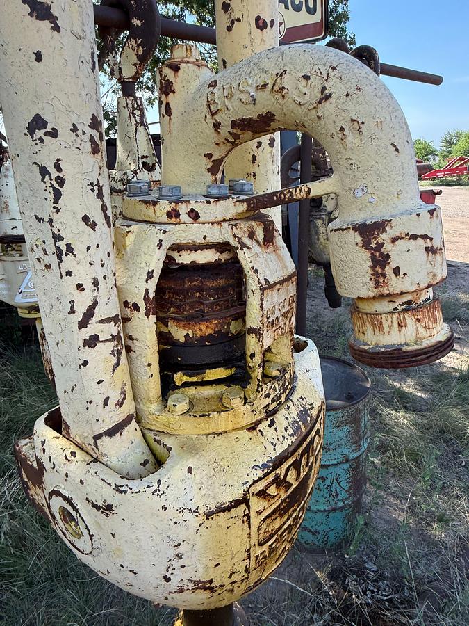 Used SKYTOP BREWSTER 4SX 120-TON ROTARY DRILLING SWIVEL
