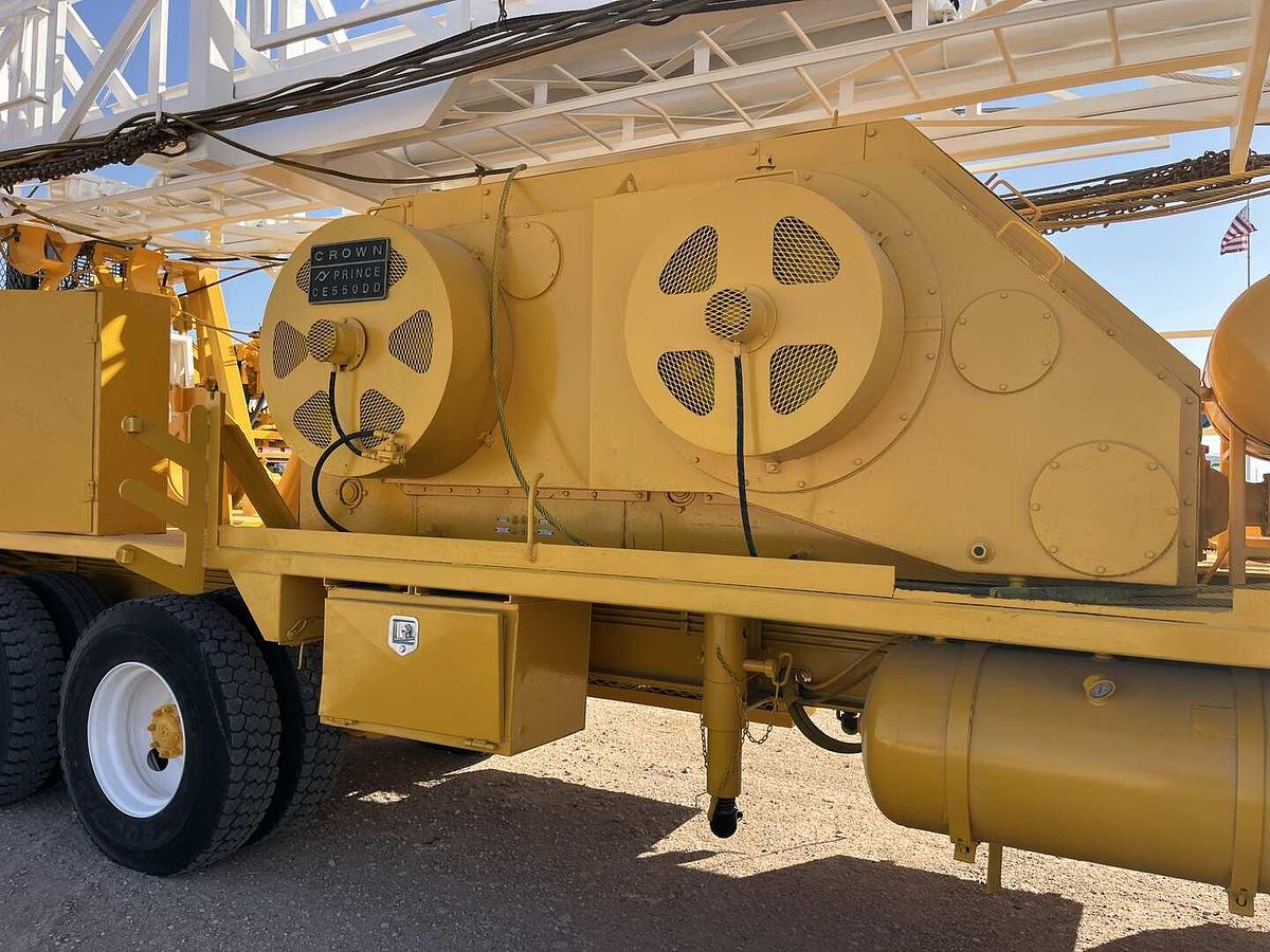 Used 2007  CROWN CE550 DBL DRUM WELL SERVICE RIG