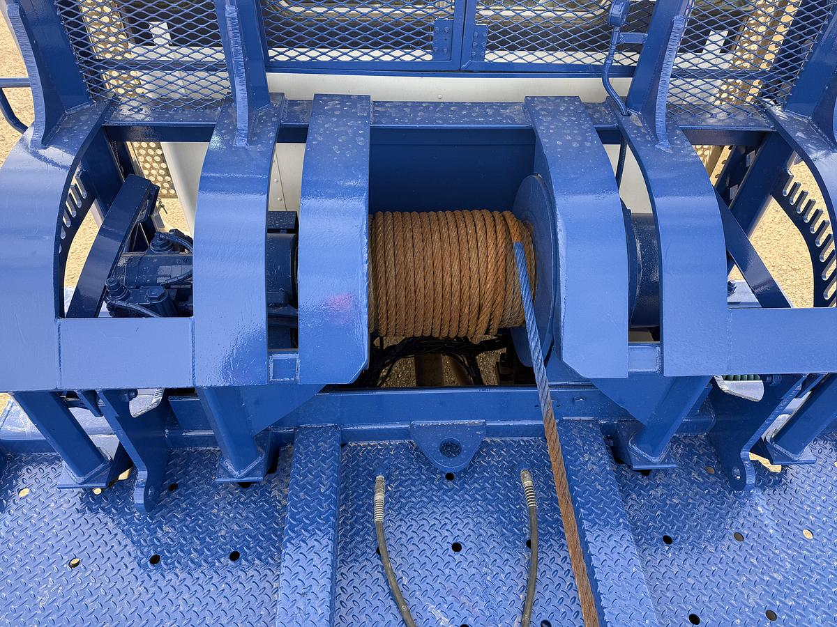 Used 2008 KENWORTH T800 T/A 60K HYD. SLICK BACK WINCH TRUCK