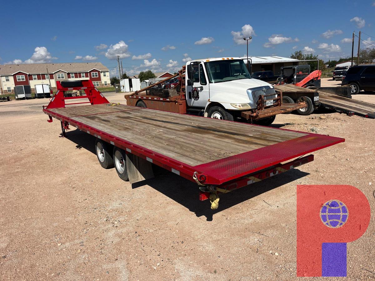 Used 2023 TEXAS BRAGG 30’ T/A TILT DECK GN TRAILER