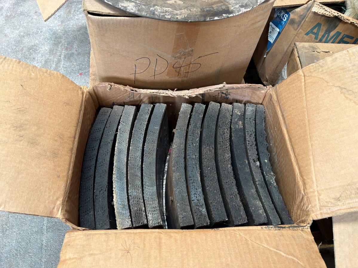 Used (2 pallets) assorted brake pads f/ draw works & assorted safety harnesses