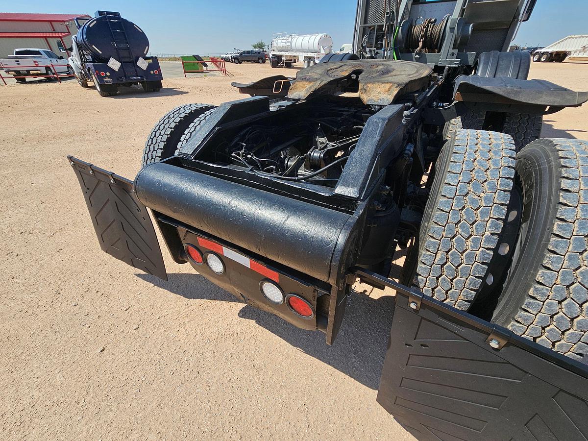 Used 2022 Kenworth T880 Heavy Haul Winch Truck