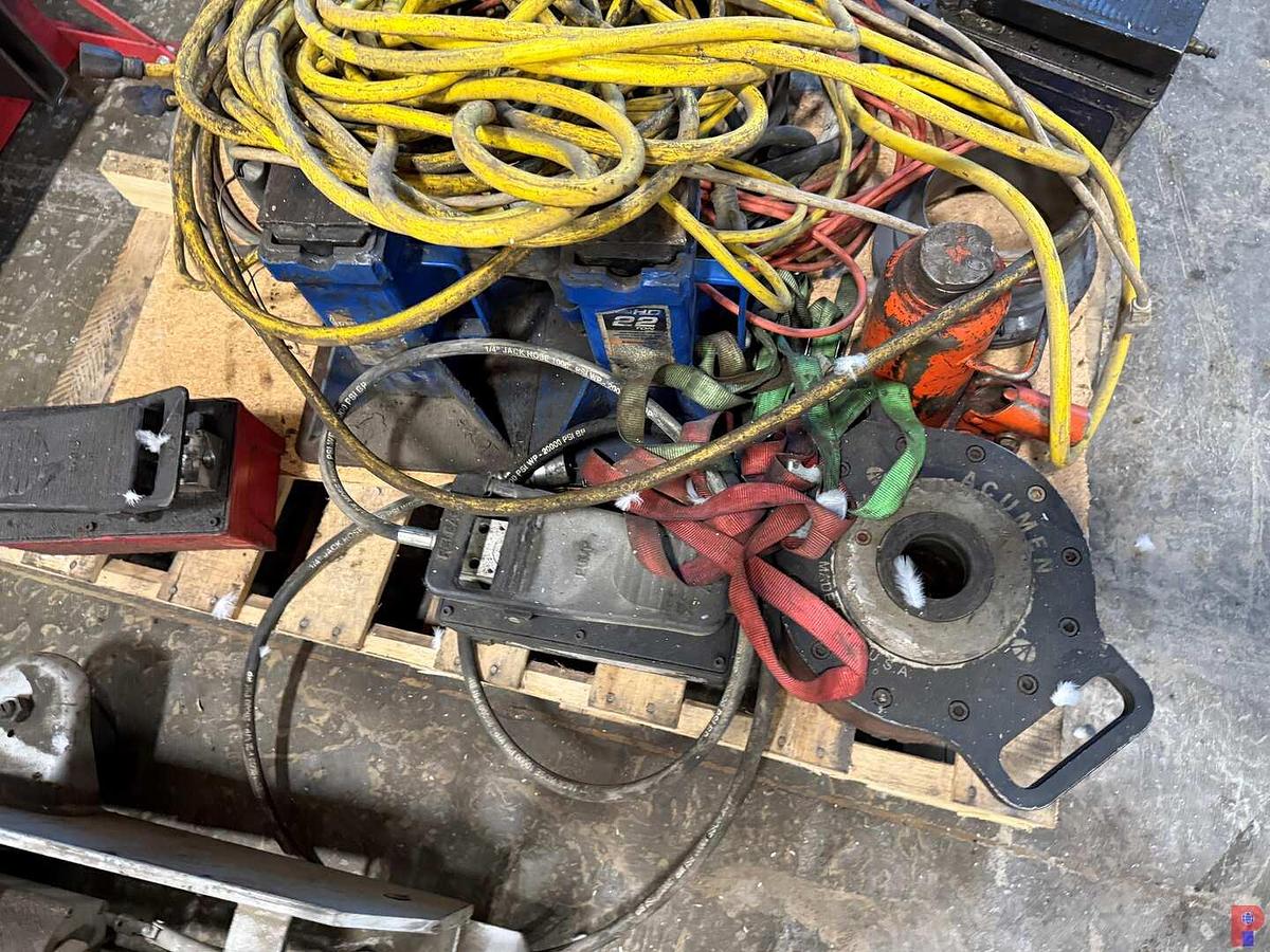 Used LOT OF (2) HD FLOOR, TRANS. & (2) CLUTCH JACKS, PALLET OF PLHYD. FOOT PUMPS, HOSES, JACKS, 20 TON PRESS JACK