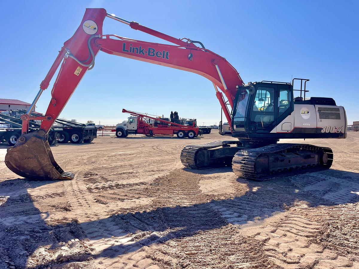 Used 2018 LINK-BELT 300X4 EXCAVATOR
