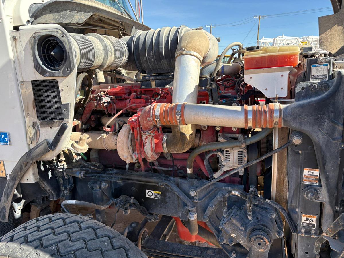 Used 2015 KENWORTH T800 T/A DAYCAB HOT OIL TRUCK