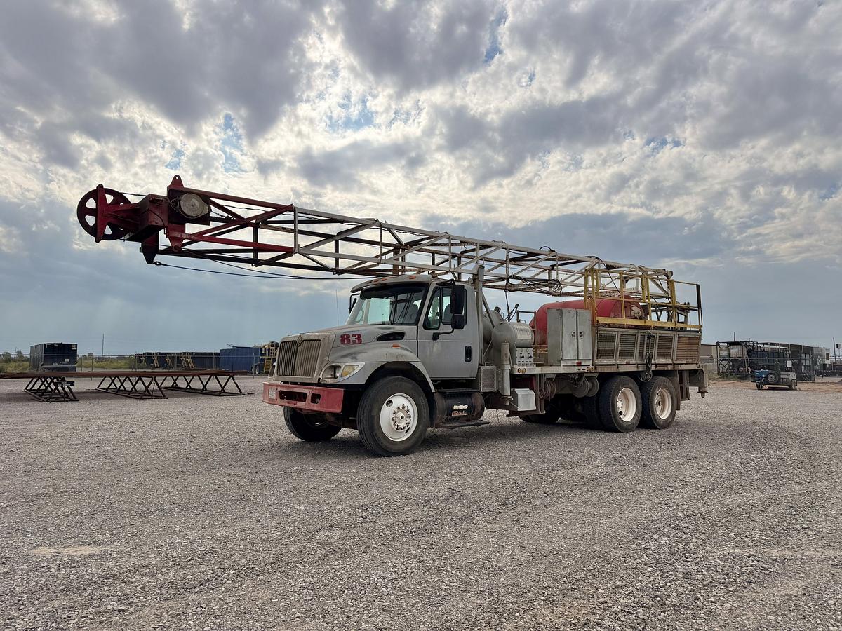 Used WATSON HOPPER SWAB RIG MTD. ON 2007 INTERNATIONAL TRUCK