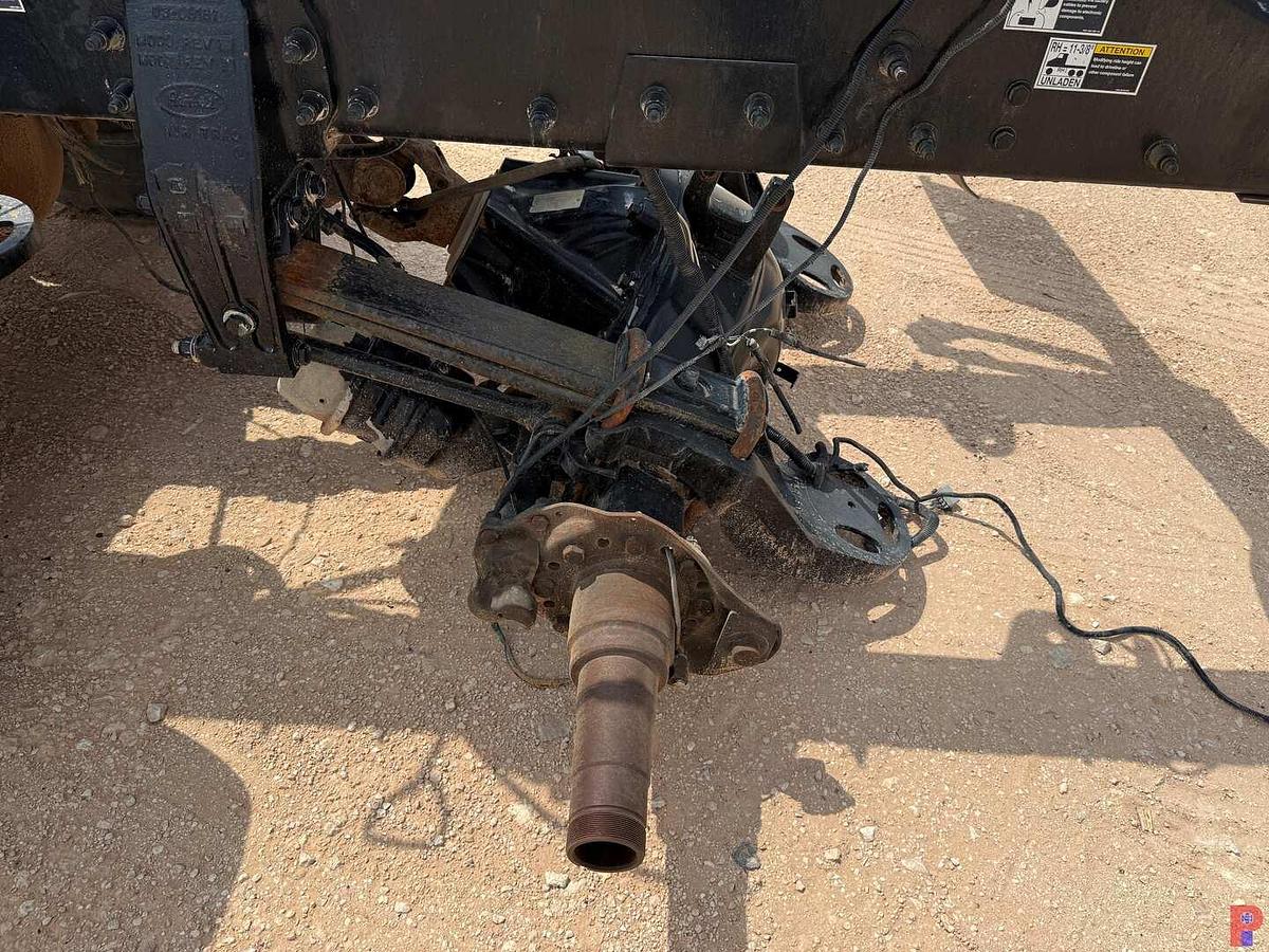 Used 2013 PETERBILT 388 T/A SLEEPER HAUL TRUCK, INOP.