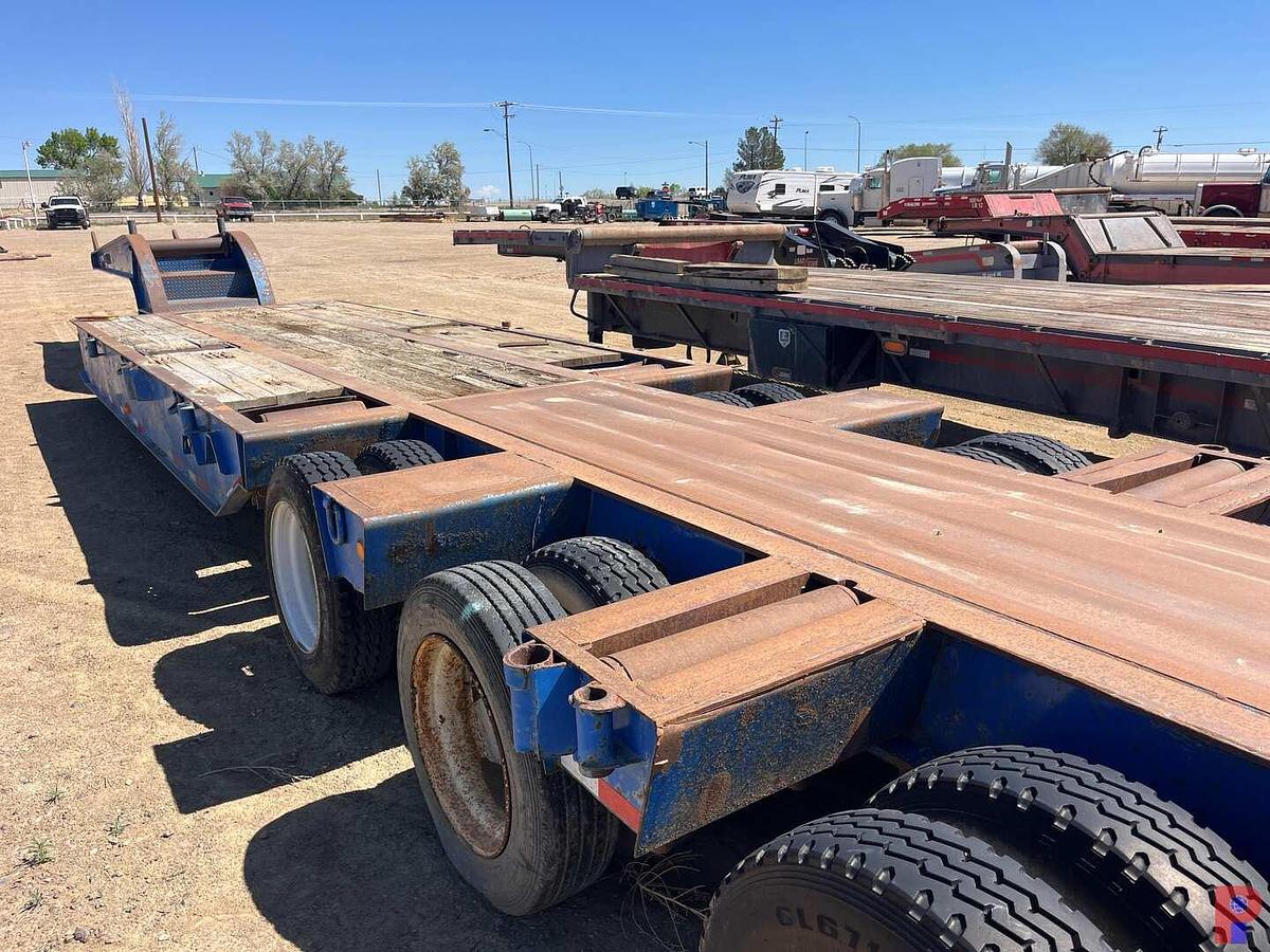 Used 2005 LOADCRAFT 60 TON 5 AXLE LOWBOY TRAILER