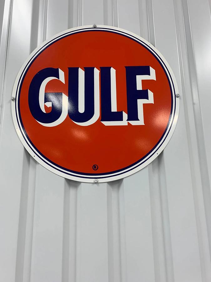 Used Sinclair Dino Gasoline Pump and 7 Signs