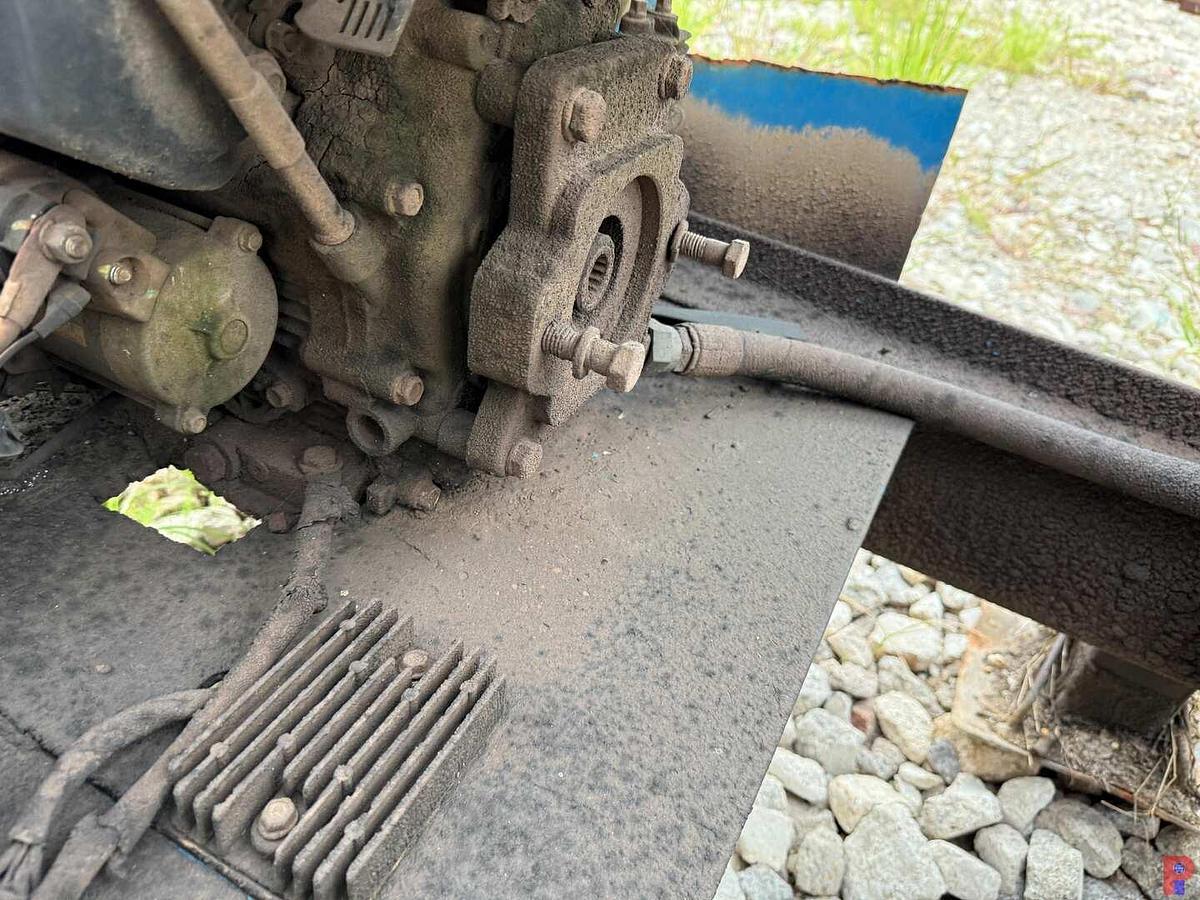 Used 2015 UNITED TRAILER 22’ X 102” T/A GOOSENECK HYDRAULIC REEL TRAILER